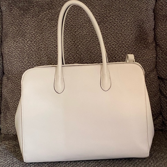 New large beige tote - Picture 2 of 13